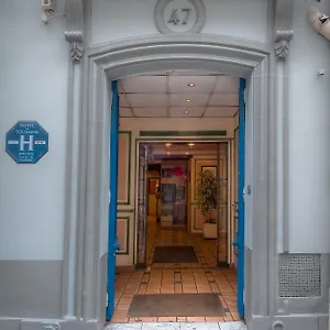 Hotel Le Faubourg Opera Paryż